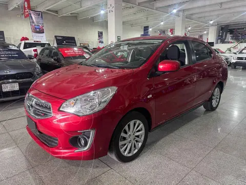 Dodge Attitude SXT Aut usado (2024) color Rojo financiado en mensualidades(enganche $75,755 mensualidades desde $5,795)