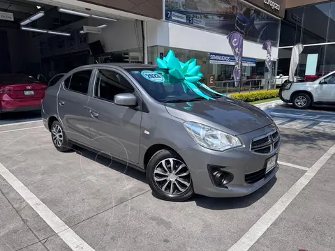 Dodge Attitude SE Aut usado (2023) color Gris precio $233,640