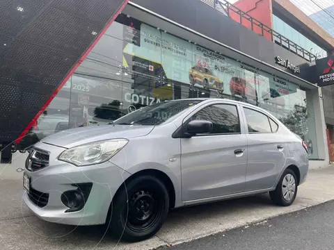 Dodge Attitude SE usado (2016) color Plata precio $127,000