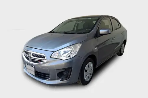 Dodge Attitude SE usado (2023) color Gris precio $210,000
