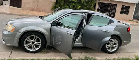 Dodge Avenger SXT 2.4L Aut Sport usado (2013) color Gris precio $120,000