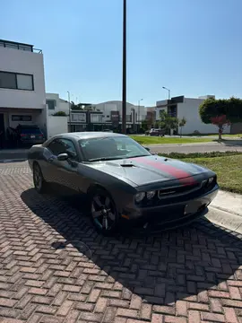 Dodge Challenger 3.6L SXT ATX usado (2014) color Negro precio $250,000