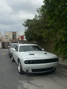 Dodge Challenger SRT-8 usado (2015) color Blanco precio $340,000