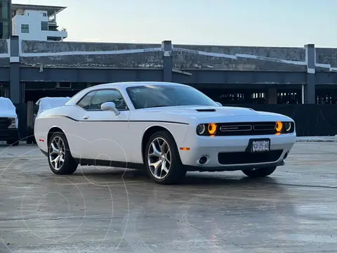 Dodge Challenger 3.6L Black Line ATX usado (2015) color Blanco precio $550,000
