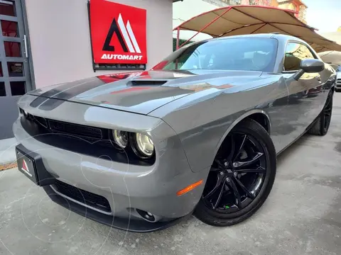 Dodge Challenger 3.6L Black Top usado (2017) color Gris precio $459,000