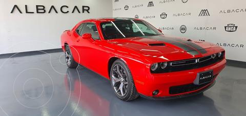 foto Dodge Challenger 3.6L Dual Stripes usado (2018) color Rojo precio $559,900