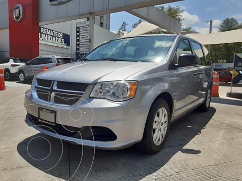 Dodge Grand Caravan SE usado (2018) color Plata financiado en mensualidades(enganche $70,855 mensualidades desde $7,586)