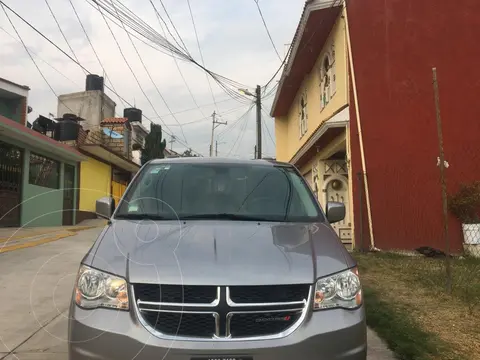 Dodge Grand Caravan SXT Plus usado (2019) color Plata Martillado precio $463,600