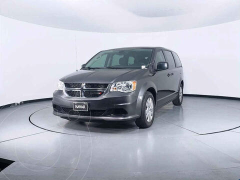 foto Dodge Grand Caravan SE usado (2019) color Gris precio $392,999