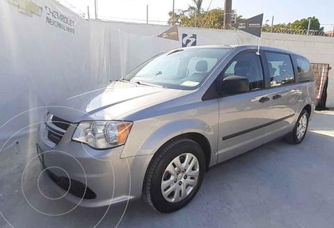 Dodge Grand Caravan SE usado (2017) color Plata precio $280,000