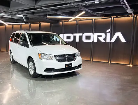 Dodge Grand Caravan SXT usado (2019) color Blanco financiado en mensualidades(enganche $63,800 mensualidades desde $4,806)