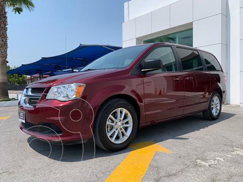 foto Dodge Grand Caravan SXT+ usado (2017) color Rojo Cobrizo precio $431,200