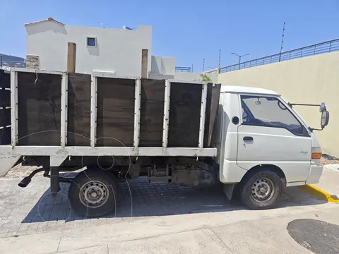 Dodge H-100 2.4L Cabina usado (2005) color Blanco precio $110,000