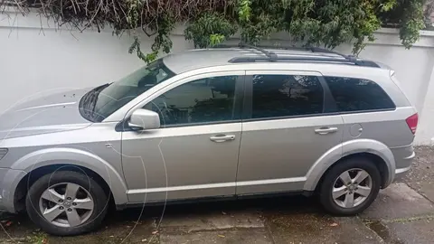 Dodge Journey SXT 2.7L Aut usado (2011) color Gris Plata  precio $4.990.000