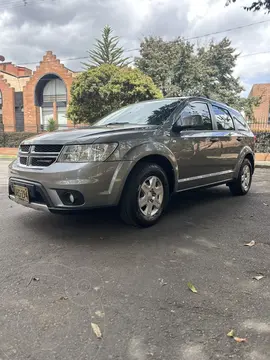 Dodge Journey SE 2.4L 5P usado (2012) color Gris precio $32.000.000