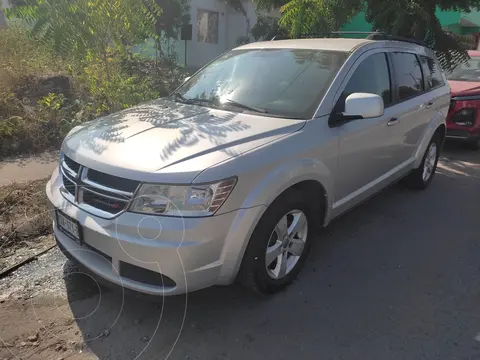 Dodge Journey SE 2.4L usado (2013) color Plata precio $150,000