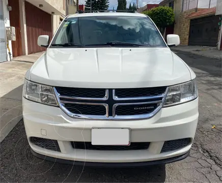 Dodge Journey SXT 2.4L 5 Pasajeros usado (2012) color Blanco precio $170,000