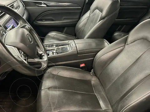 Dodge Journey Sport usado (2022) color plateado precio $380,000