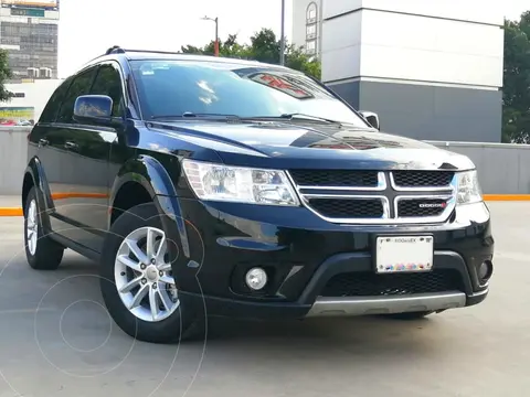 Dodge Journey SXT 2.4L 7 Pasajeros Lujo usado (2017) color Negro precio $245,000