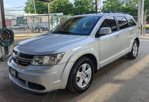 Dodge Journey SXT 2.4L 7 Pasajeros usado (2012) color Plata precio $155,000