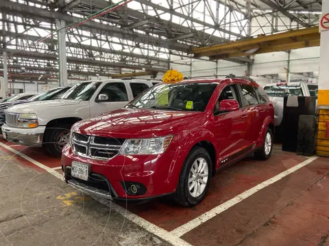 Dodge Journey SXT 2.4L 7 Pasajeros Plus usado (2015) color Rojo Adrenalina financiado en mensualidades(enganche $57,500 mensualidades desde $6,200)