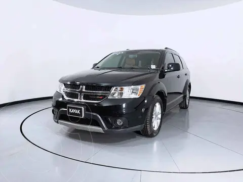 Dodge Journey SXT 2.4L 7 Pasajeros Lujo usado (2017) color Negro precio $298,999