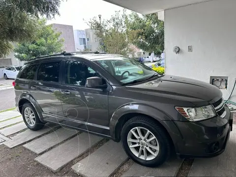 Dodge Journey SXT 2.4L 7 Pasajeros Plus usado (2014) color Granito precio $190,000