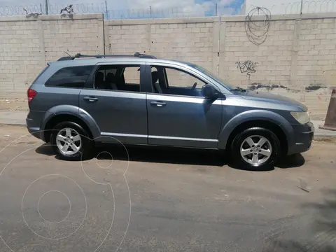Dodge Journey SXT 2.4L 5 Pasajeros usado (2009) color Gris precio $125,000
