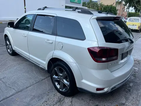 Dodge Journey SXT Sport 2.4L 7 Pasajeros usado (2018) color Blanco Perla precio $270,000