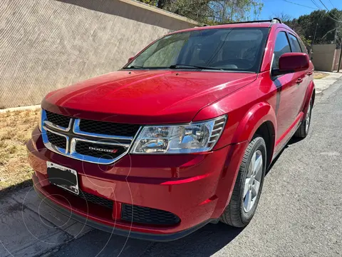 Dodge Journey SE 7 Pasajeros 2.4L usado (2017) color Rojo Adrenalina precio $238,000