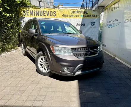 Dodge Journey SXT 2.4L 7 Pasajeros Plus usado (2016) color Gris precio $240,000