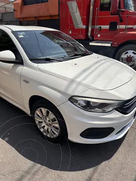 Dodge Neon SE usado (2017) color Blanco precio $135,000