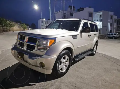 Dodge Nitro 4x2 usado (2008) color Gris precio $126,000