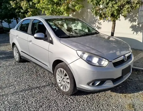 Dodge Vision 1.6L usado (2016) color Plata precio $125,000