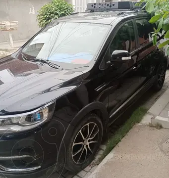 Dongfeng SX6 Comfort usado (2022) color Negro precio u$s15,000