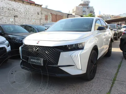 DS 7 Crossback 1.6 165 Performance Line usado (2023) color Blanco precio $25.990.000