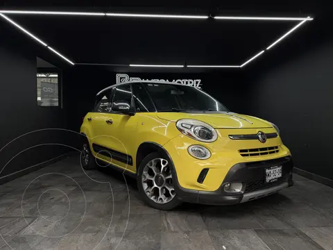 Fiat 500L Trekking usado (2015) color Amarillo precio $225,000