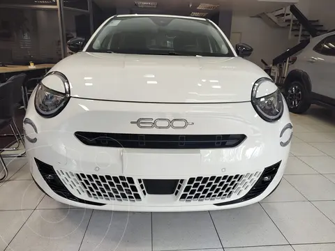FIAT 600 HYBRID 1.2L eDCT nuevo color Blanco Crema financiado en cuotas(anticipo $19.000.000 cuotas desde $590.000)