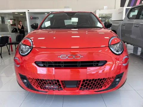 FIAT 600 HYBRID 1.2L eDCT nuevo color Naranja precio $46.500.000