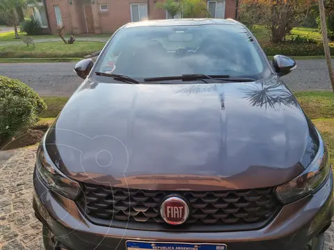 FIAT Argo 1.3 Drive usado (2020) color Gris Scandium precio $19.500.000