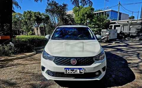FIAT Argo 1.3 Drive Pack Conectividad usado (2018) color Blanco financiado en cuotas(anticipo $8.000.000 cuotas desde $170.000)