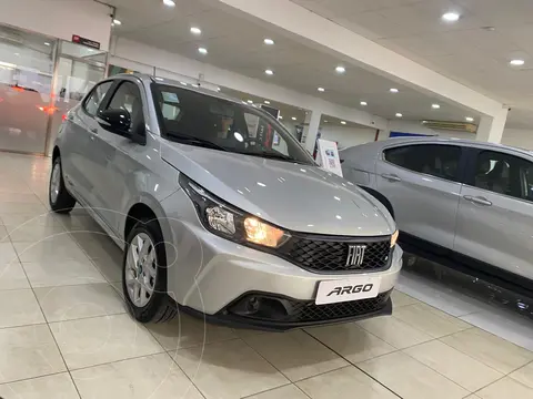 FIAT Argo 1.3 Drive nuevo color Plata Bari financiado en cuotas(anticipo $1.650.000)