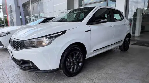 Fiat Argo Drive Plus usado (2023) color Blanco financiado en mensualidades(enganche $62,294 mensualidades desde $4,200)