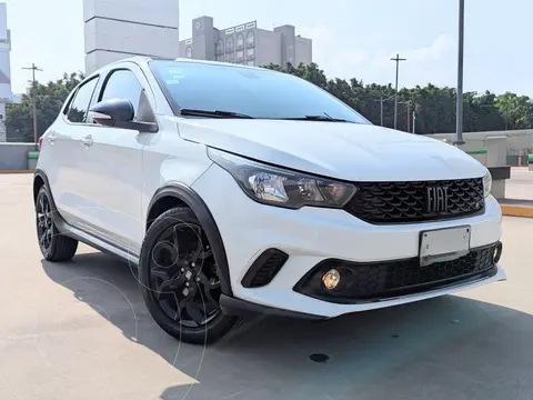 Fiat Argo HGT usado (2022) color Blanco financiado en mensualidades(enganche $111,104 mensualidades desde $4,773)