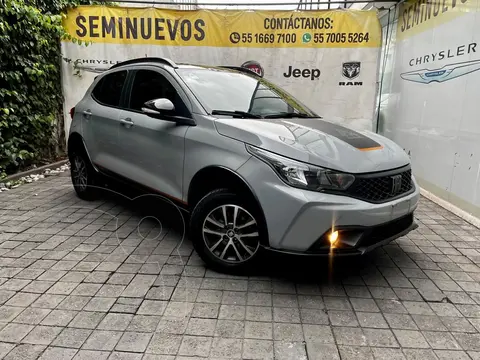 Fiat Argo Trekking usado (2023) color Gris precio $288,000