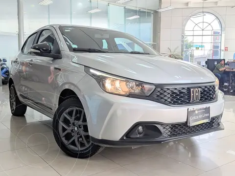 Fiat Argo Drive Plus usado (2023) color plateado precio $249,000