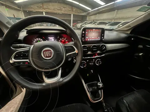 FIAT Cronos 1.3L Drive usado (2019) color Blanco precio $17.500.000