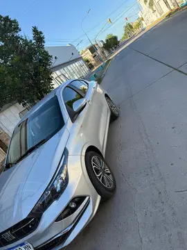 FIAT Cronos 1.8L Precision usado (2023) color Gris Scandium precio $25.000.000