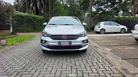 FIAT Cronos 1.3L Stile usado (2024) color Gris precio $24.900.000