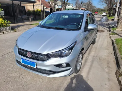 FIAT Cronos 1.3L Drive usado (2019) color Gris precio $17.000.000